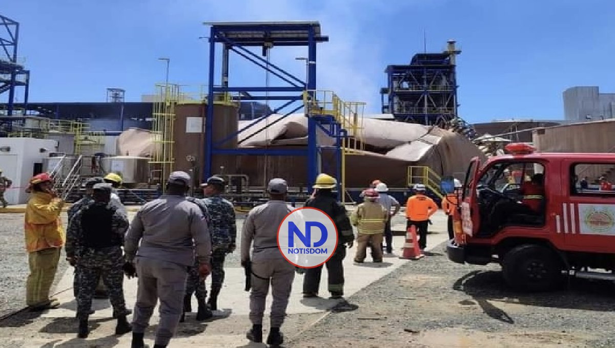 Dos obreros desaparecidos tras explosión en depósito Brugal