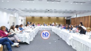 Comisión aprueba tratar en vistas públicas el proyecto de reforma fiscal