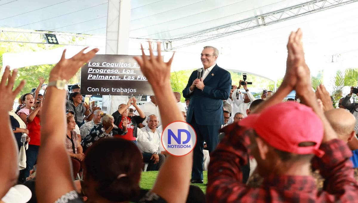Presidente Luis Abinader entrega 2,100 títulos de propiedad en La Guáyiga