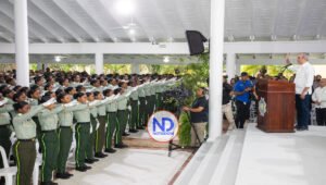 Abinader encabeza graduación de nuevos policías en Campus Gaspar Hernández