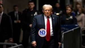 El 59 % estadounidenses respalda como Trump gestiona transición