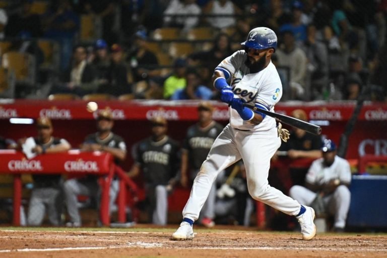 Emilio Bonifacio 12 Licey cae ante Gigantes; el derecho Valdez lanza en grande