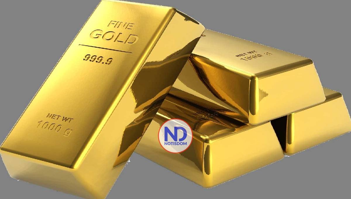 Oro cae hasta un 0,5% y el dólar se fortalece ante tensiones geopolíticas