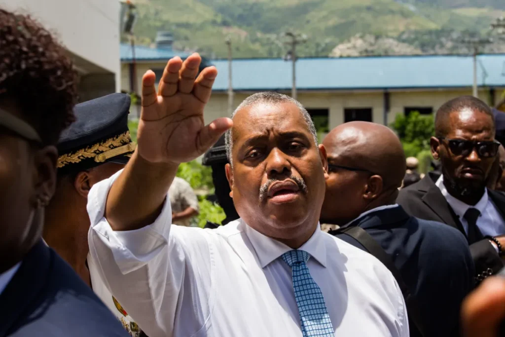 Garry Conille 10 Destituyen Primer Ministro Haití; bandas anuncian “días de terror”