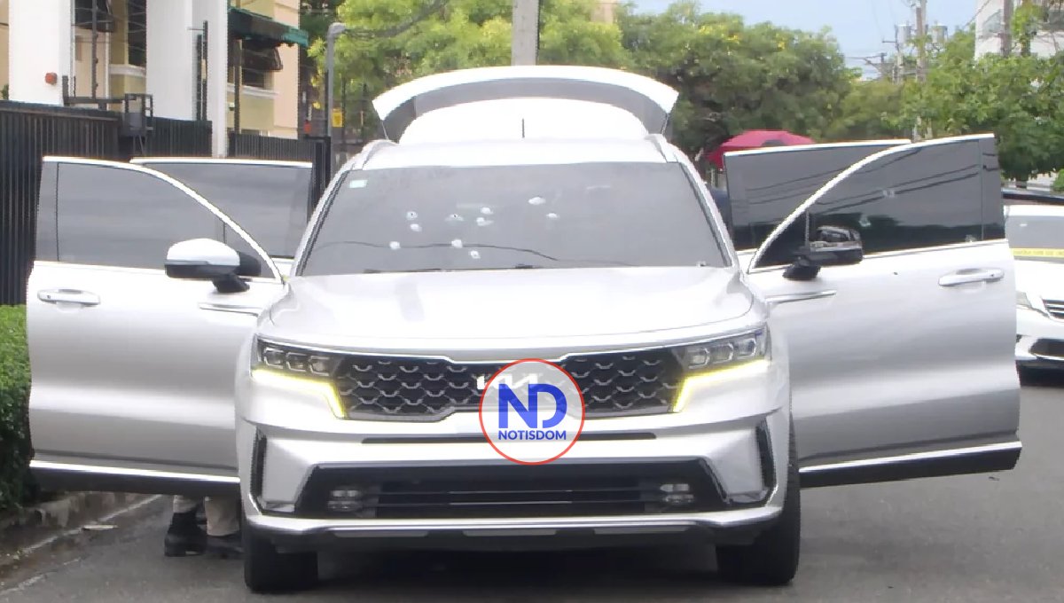 PN investiga tiroteo contra una Jeepeta desde motor 2 PN investiga tiroteo contra una Jeepeta desde motor