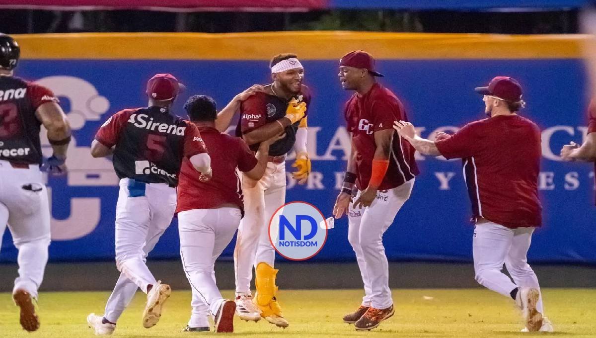 Con sencillo de Johan Rojas Gigantes dejan en el terreno a las Estrellas