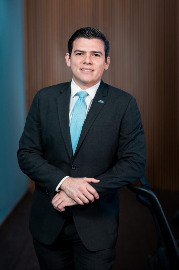 Mario Chong 1 Asologic juramenta nueva directiva para el período 2024-2026