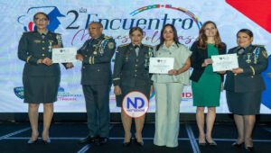 Formarán 900 mujeres desde enero para Policía Nacional dominicana
