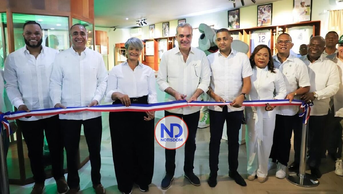 Presidente Abinader inaugura Museo del Pelotero Petromacorisano en San Pedro de Macorís