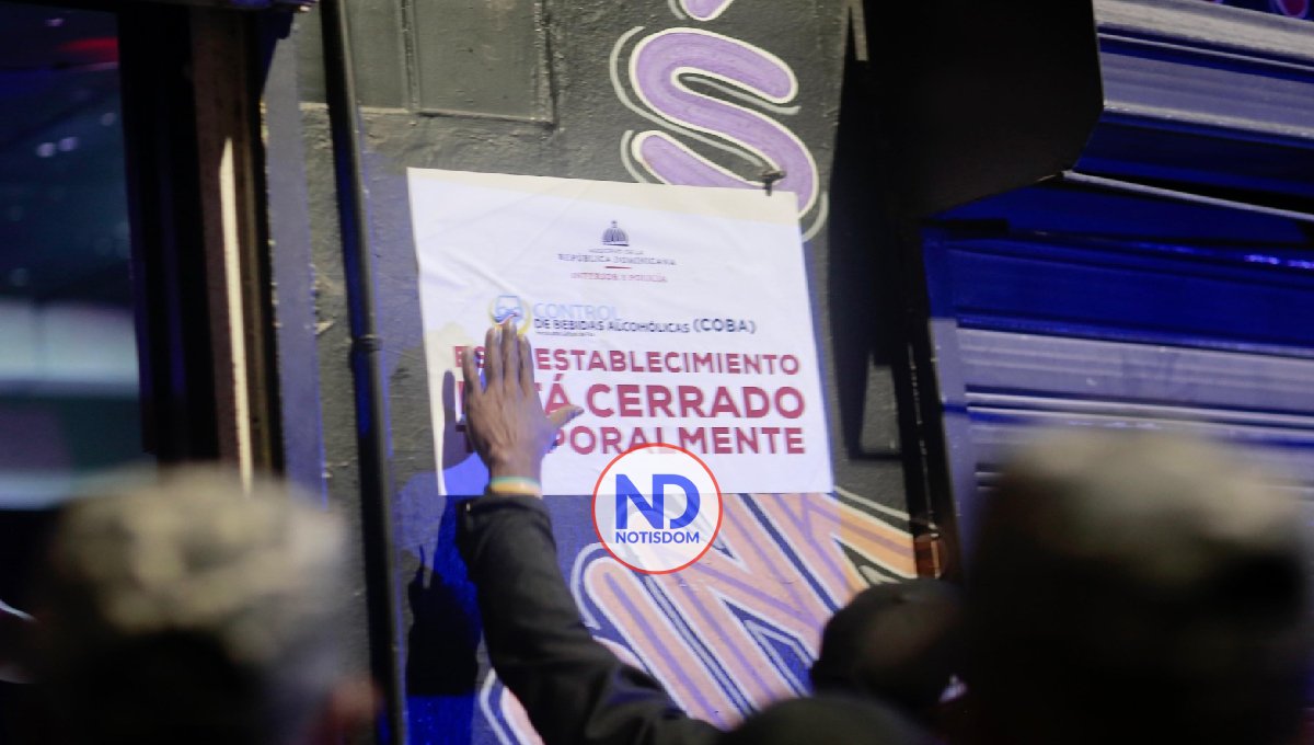 Cierran negocios venta bebidas alcohólicas en Dominicana