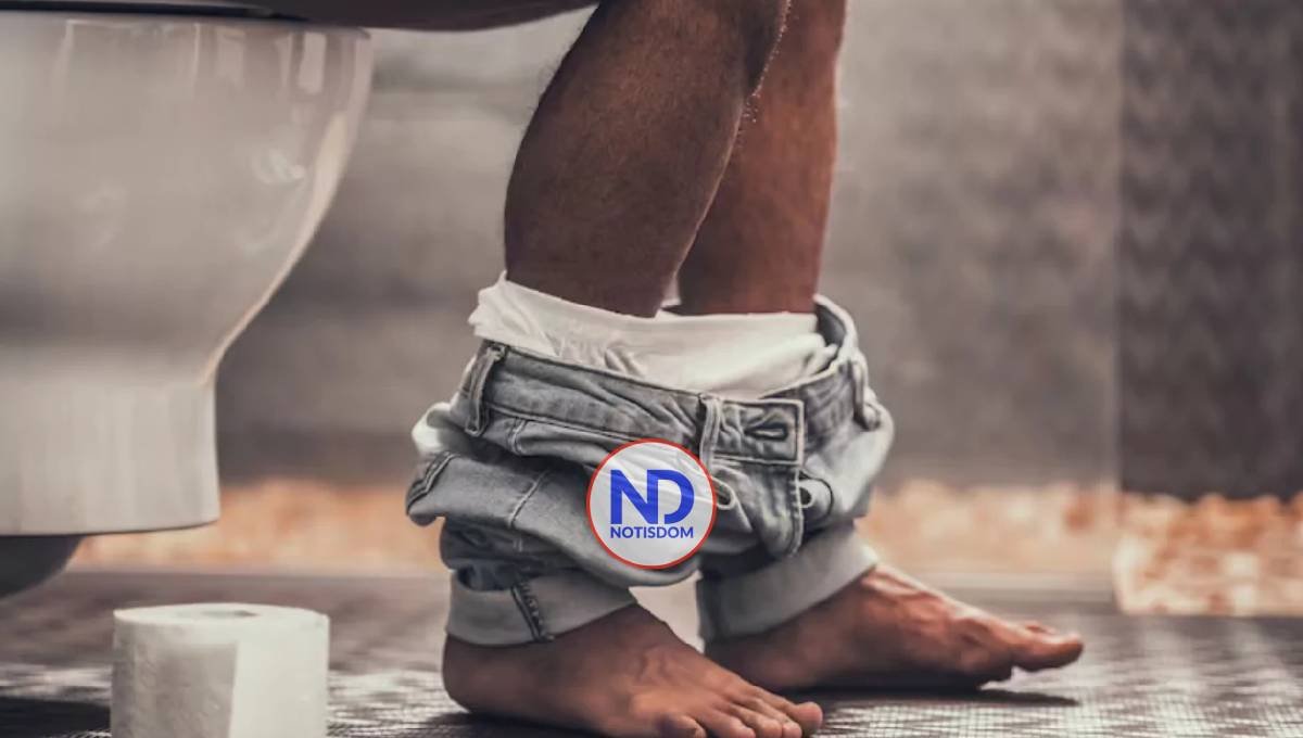 Orinar sentado: un hábito que mejora la salud masculina