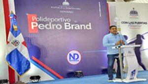 Raquel Peña y Kelvin Cruz reinauguran Polideportivo de Pedro Brand