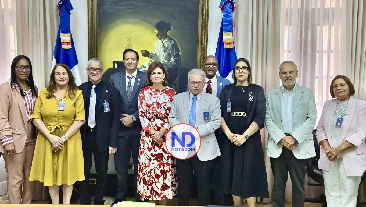 Gabinete de Salud y CMD acuerdan continuar el diálogo y suspender el paro previsto