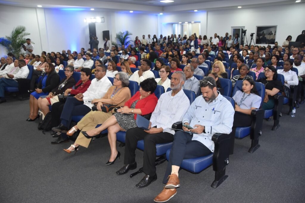 Recinto Felix Evaristo Mejia Minerd presenta Programa Nacional de Inducción 2024-2025