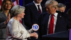 Trump elige a Susie Wiles como jefa del gabinete en Casa Blanca