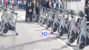 Decenas de familias aprovecha la Venezuela peatonal