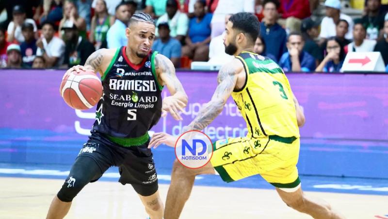 Mauricio Báez y Bameso inician la serie final del TBS Distrito 2024