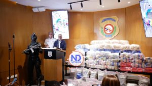 Incautan 557 paquetes de presunta cocaína y arrestan dos personas en Baní