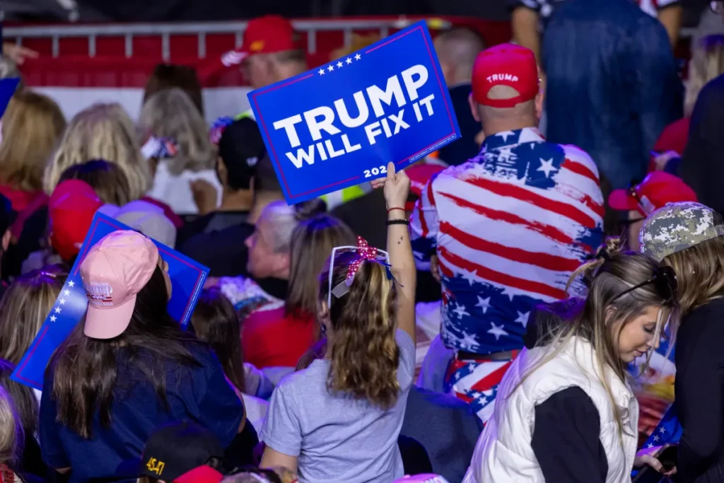 expresidente estadounidense Trump promete poner fin a la inflación e “invasión” criminales