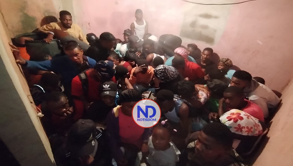 Intervienen hotel de Montecristi y detienen a 83 indocumentados