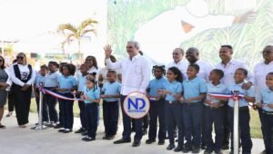 Presidente Abinader inaugura varias obras en San Pedro de Macorís