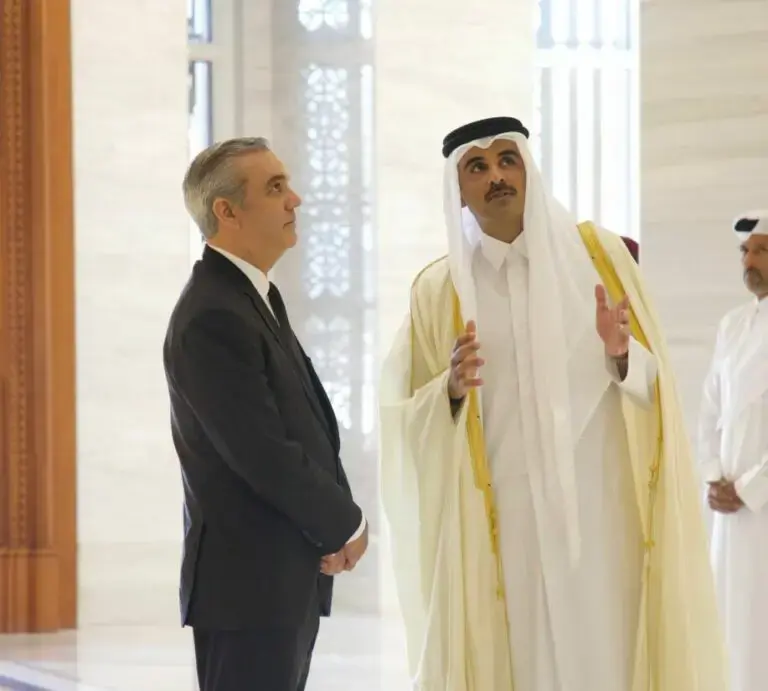 Abinader en Qatar 1 1 Abinader se reúne con el Emir de Qatar para impulsar acuerdos bilaterales