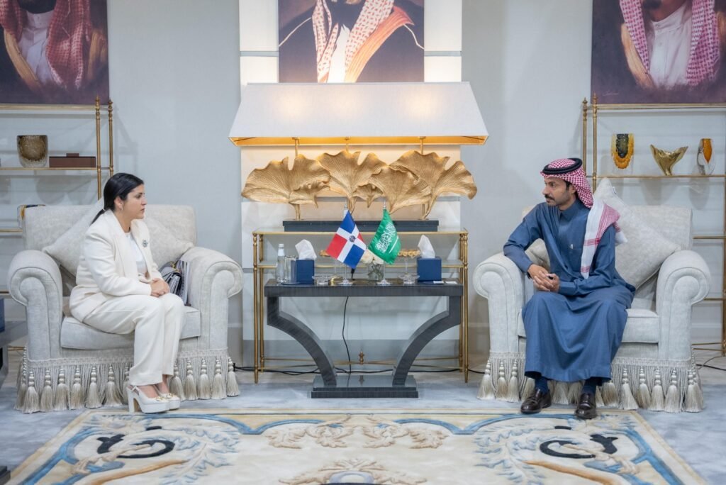 Andy Rodriguez Y SAMIR QATAR Biviana Riveiro pondera impacto de inversiones en RD