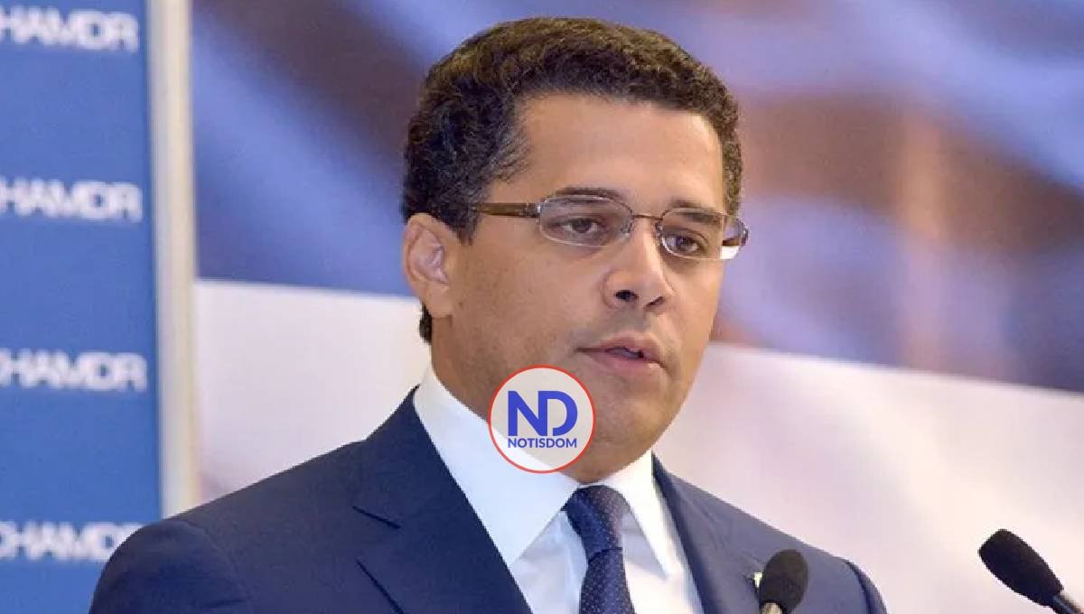 Ministro de Turismo llega a Samaná y da ultimátum a contratistas del Malecón