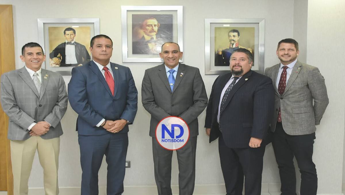 DNCD y DEA se reúnen, siguen estrategias contra el narcotráfico