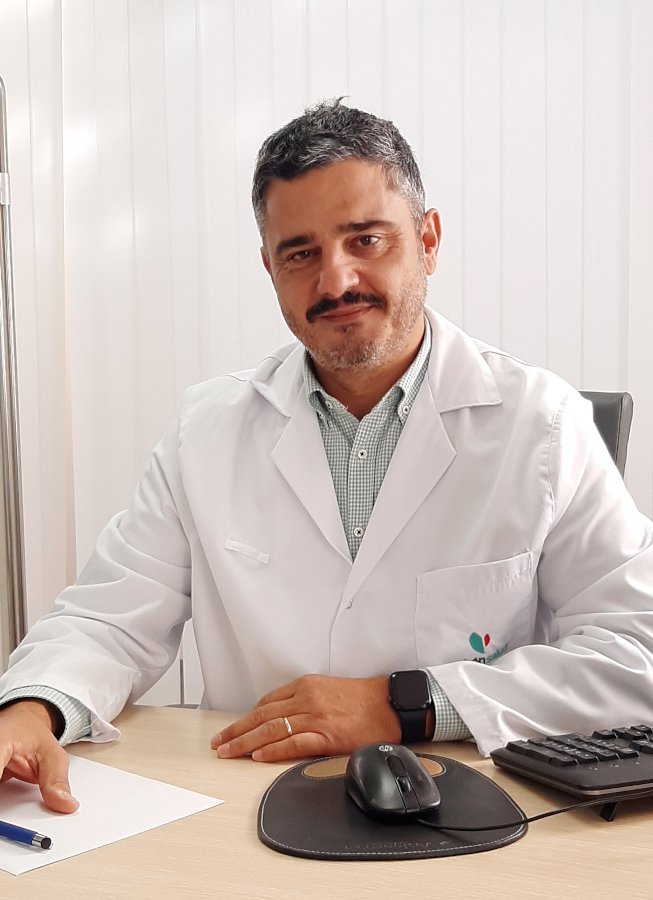 Doctor Angel Garcia de Jalon ¿Por qué el robot quirúrgico supone un paso más en urología?