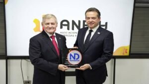 Asociación Industriales Herrera reconoce Víctor Ito Bisonó