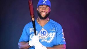 Mel Rojas Jr. no ha recibido el permiso para jugar con los Tigres del Licey
