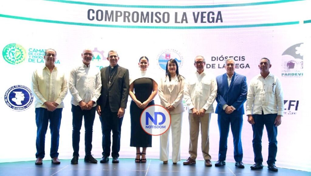 NOTISDOM FOTOS PF2024 2024 12 19T160600.226 Cámara de Comercio y Producción de La Vega juramenta su nueva junta directiva