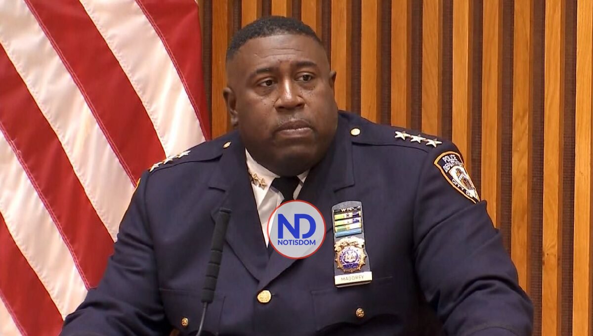 Dimite el jefe de la Policía de Nueva York acusado de exigir sexo a una subordinada