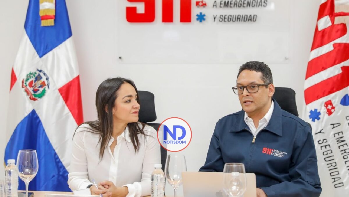 Ministra Faride Raful visita el Sistema 911 para conocer las innovaciones tecnológicas
