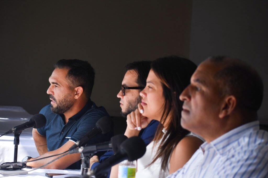 Victor William Aish Edmundoy Amanda Aguilar y Lincer, campeones de los torneos M15 y W35 Santo Domingo