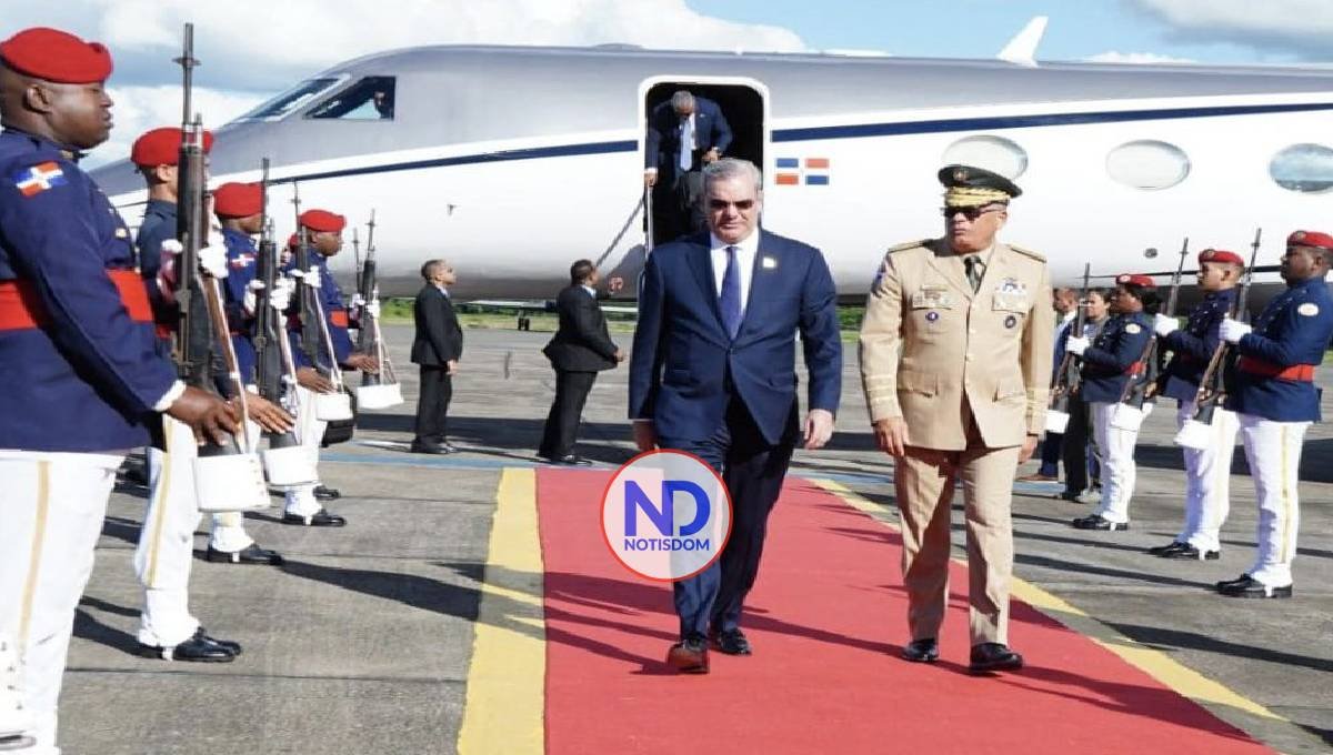 Abinader retorna tras asistir a investidura Gobernadora de Puerto Rico