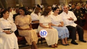 Presidente Abinader asiste a misa en honor a la Virgen de la Altagracia