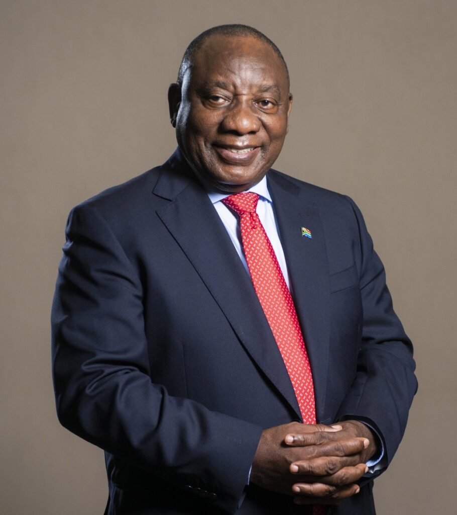 Cyril Ramaphosa Luis Abinader se suma a un prestigioso listado de presidentes que han donado su salario