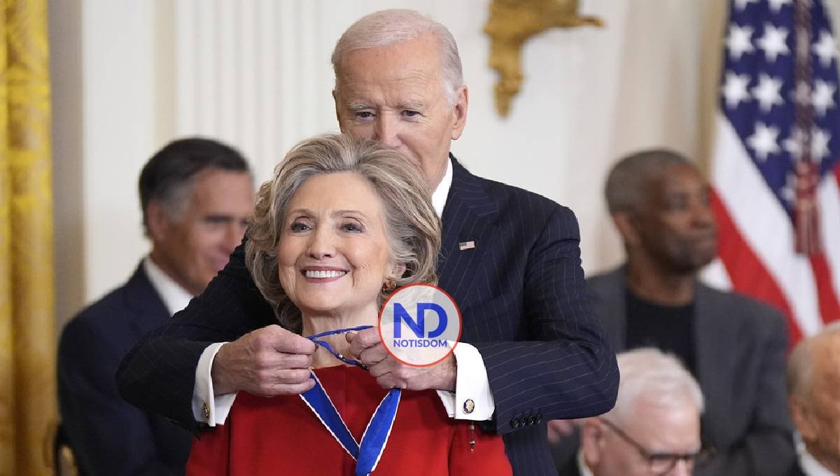 Critican Joe Biden haya otorgado medallas a Soros y Hillary Clinton