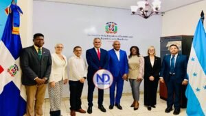 Julito Fulcar visita embajada Dominicana en Honduras para fortalecer lazos
