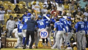 Licey blanquea a las Águilas; Escogido dispone de Estrellas