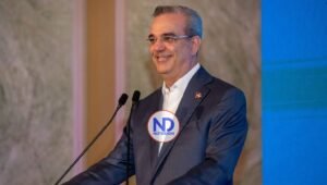 Luis Abinader se suma a un prestigioso listado de presidentes que han donado su salario