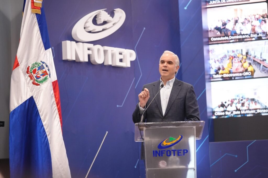 Luis Miguel De Camps INFOTEP Abinader inaugura Red Unificada de la Formación Técnico Profesional del INFOTEP