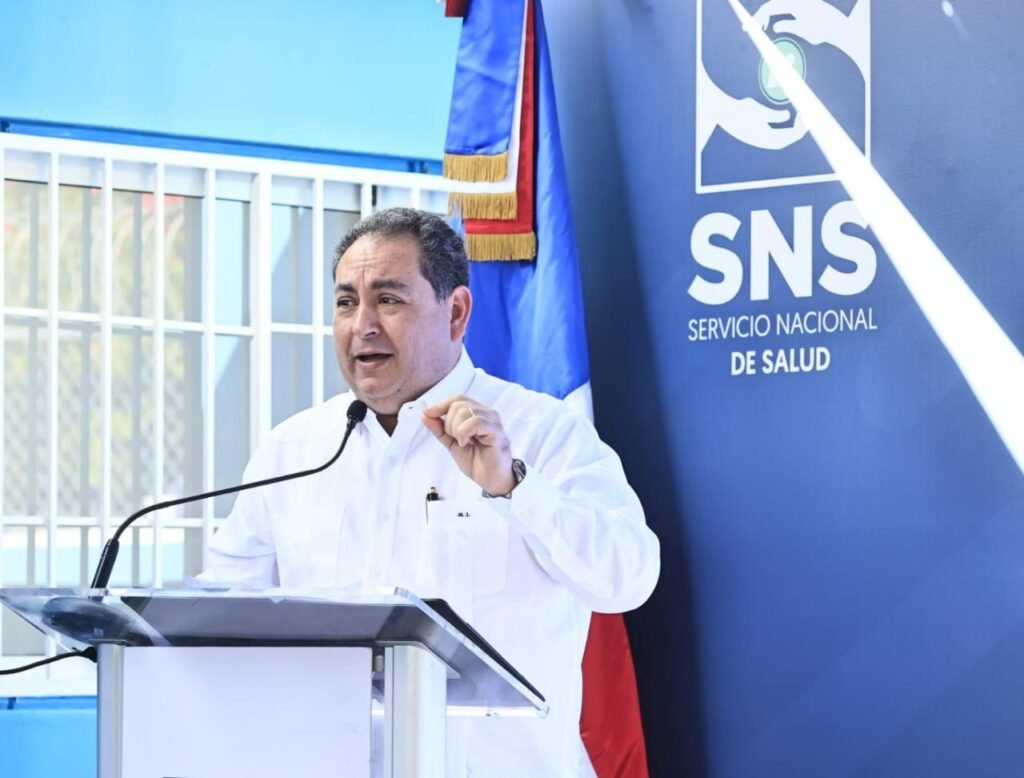 MARIO LAMA 24 Gobierno deja en funcionamiento Centro de Primer Nivel Arroyo Toro