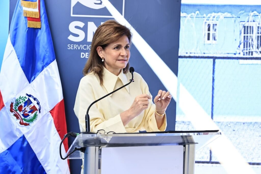 Raquel Pena 167 Gobierno deja en funcionamiento Centro de Primer Nivel Arroyo Toro