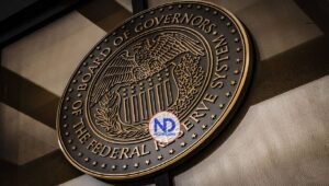 Los salarios de los estadounidenses crecen «moderadamente» con excepciones, según la Fed