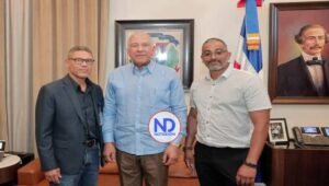 Ministro administrativo de la Presidencia recibe al empresario Darío Jiménez