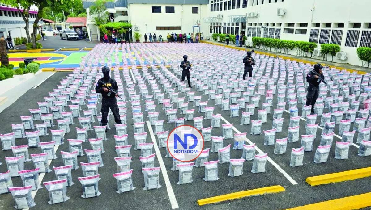 Director municipal de Bayahíbe y su hijo entre detenidos por cargamento de 9.8 kilos de cocaína 2 Director municipal de Bayahíbe y su hijo entre detenidos por cargamento de 9.8 kilos de cocaína