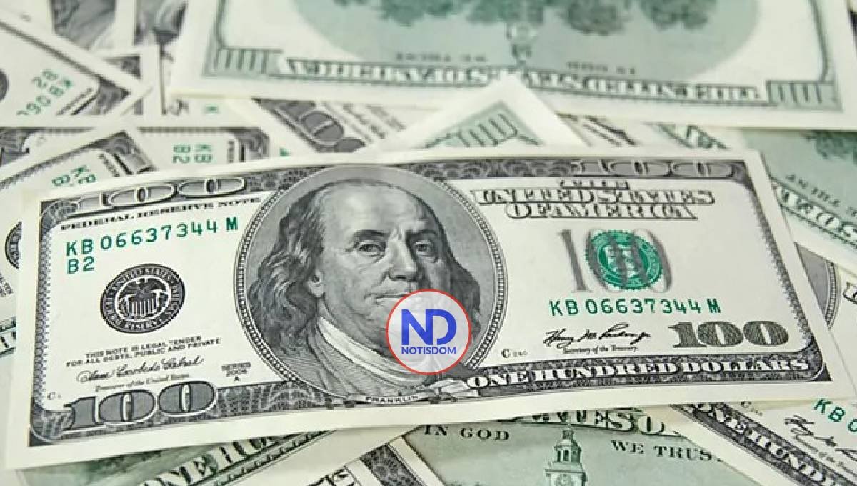 El dólar subió dos centavos y este martes era vendido a RD$61.68
